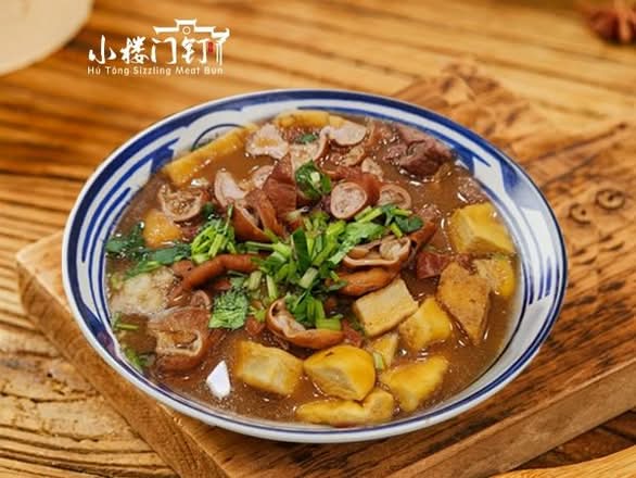 Pork Stew W. Flat Bread 皇城根卤煮火烧